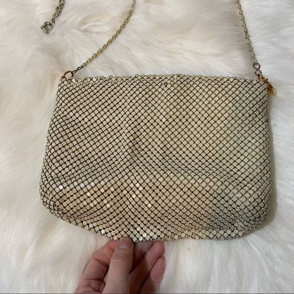 Vintage‎ women’s cream metal mesh  crossbody purse - Picture 4 of 12